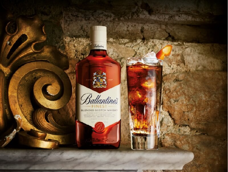 Rượu Ballantines Finest