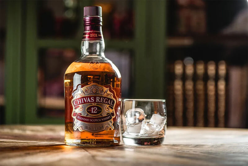 Tổng quan về rượu Chivas Regal 12